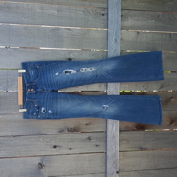 American Eagle Outfitters Denim - Women's American Eagle ripped Jean's Size 0